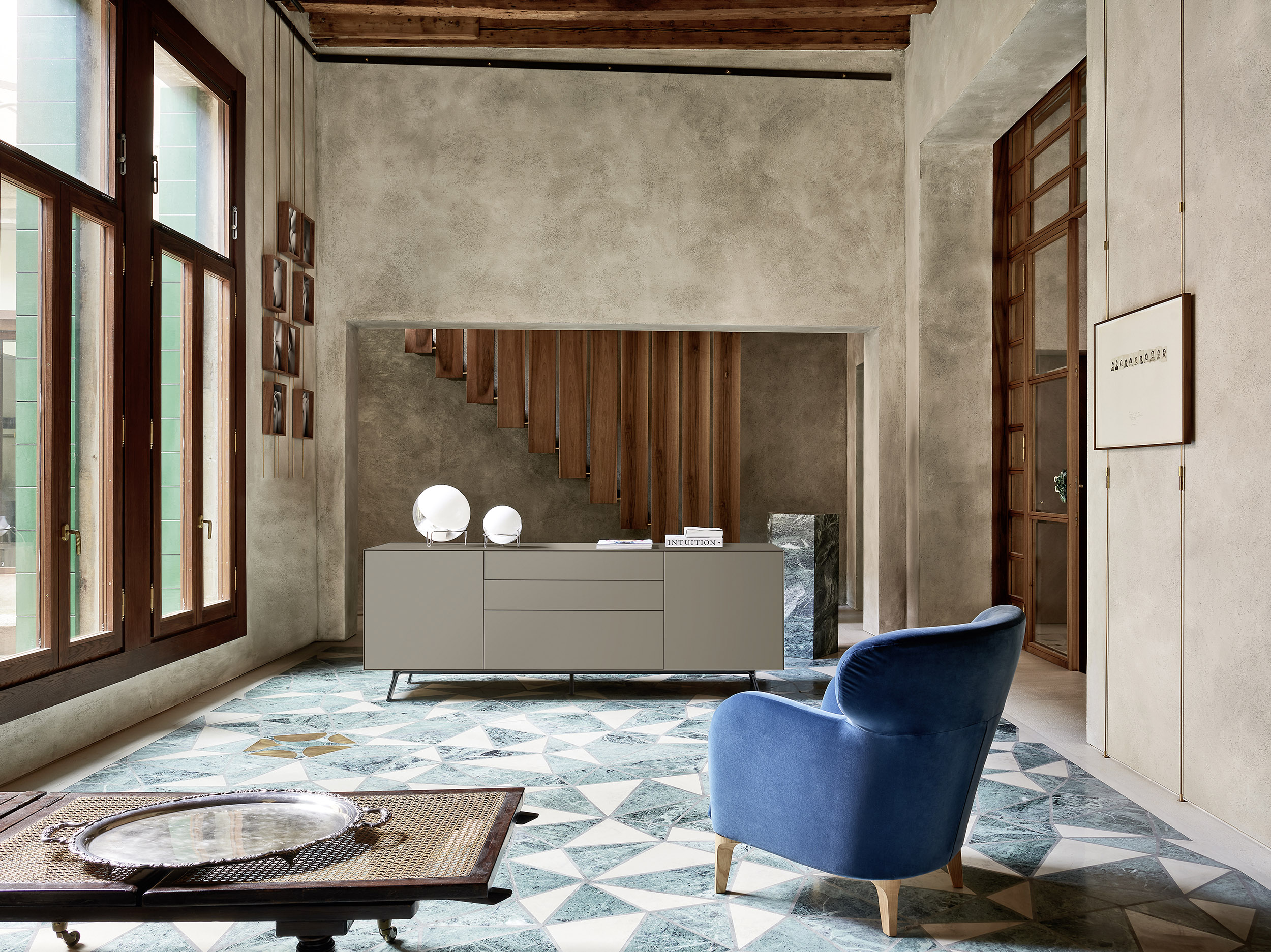 Taupe kasten